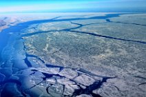 20140306_230802_ICE_ON_LAKE_ERIE_CANADA_side