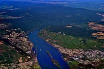 20110818_084745_GEOART_RHEIN_BEI_BINGEN Rhein + Weinberge bei Bingen (links) und Rdesheim (rechts)