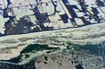 20140306_230600_COASTLINE_OF_WINTERLY_LAKE_ERIE