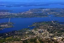 20140513_203535_view_via_BELLEVUE_and_LAKE_WASHINGTON_to_SEATTLE