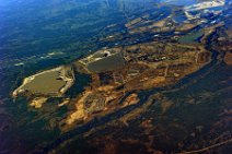 20111031_210709_GEOART_ATHABASCA_OIL_SANDS GEO ART: CANADA, Alberta; ATHABASCA OIL SANDS mining