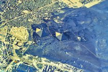 _LUNARISATION_GEOART_10 Luftaufnahmen Pyramiden von Gizeh |view from above: pyramides of giza|