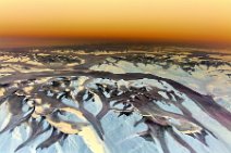 LUNA ART - PART 10 Luftaufnahme GROENLAND (Berge und Gletscher) Ort: ca. 74° bis 76° noerdl. Breite, aus 37000 Fuss Hoehe