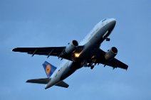 20140217_174812_LUFTHANSA_Airbus_A319_D-AIBI_take_off