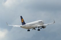 20150520_121651_LUFTHANSA_A320_D-AIZY_take-off