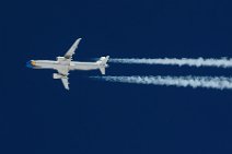 Lufthansa A321 in historic livery - in flight with vapor trail -05 Lufthansa A321 in historic livery - in flight with vapor trail -05.jpg