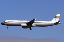 P1240436 Lufthansa Airbus A321-100 D-AIRX im Retrodesign zu 50 Jahre Lufthansa in retro colors for the 50th anniversary of Lufthansa