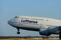 20160907_183100_LUFTHANSA_Boeing_B747-8_D-ABYJ_take_off_RWY07C_EDDF