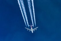 Thai Airways Airbus A380-800 with vapor trail Thai Airways Airbus A380-800 with vapor trail.JPG