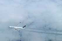 20150508_135454_UNITED_AIRLINES_BOEING_B767_ABOVE_CLOUDS