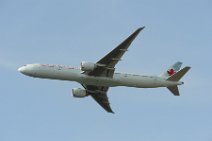 20150517_162639_AIR_CANADA_B777-300ER_C-FITL_in_flight