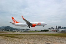 20130107_160728_GOL_Transportes_Aereos_Boening_B737-800_in_SBRJ