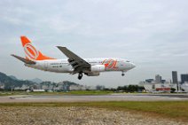 20130107_160949_GOL_Transportes_Aereos_Boening_B737-800_in_SBRJ