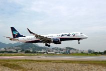 20130107_161210_AZUL_Embraer_ERJ_190-100_in_SBRJ_2