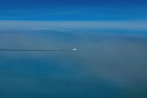 10 AIRPLANES IN FLIGHT (SYMBOLIC)