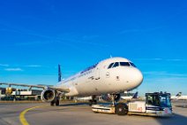 Lufthansa Airbus 321 on tow - EDDF 2 Lufthansa Airbus 321 on tow - EDDF 2.jpg