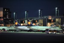 20110525_220217_airside_EDDF Stitched Panorama