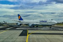 Lufthansa Boeing B747-400 D-ABVY lining up RWY 18 EDDF Lufthansa Boeing B747-400 D-ABVY lining up RWY 18 EDDF.JPG