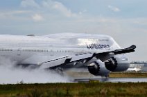 LUFTHANSA BOEING B747-8 ON WET RUNWAY