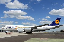 20150519_125023_LUFTHANSA_B747-8_D-ABYI_SIEGERFLIEGER