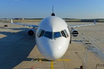 20160907_173231_LUFTHANSA_CARGO_MD11_Freighter_front_view