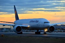 20140217_175056_LUFTHANSA_CARGO_Boeing_B777F_D-ALFB