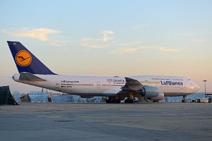 06_2 BOEING 747-8 D-ABYI SIEGERFLIEGER + OLYMPIA 2016