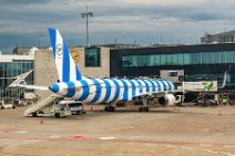Condor B757 in blue stripes livery - EDDF - Germany Condor B757 in blue stripes livery - EDDF - Germany.jpg