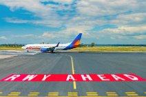 JEt2Holiday Boeing B737 in Take Off Position - LEVC - Spain JEt2Holiday Boeing B737 in Take Off Position - LEVC - Spain.jpg