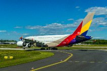 ASIANA Airbus A380-800 taxiing in EDDF 1 ASIANA Airbus A380-800 taxiing in EDDF 1