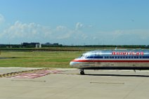 AMERICAN AIRLINES MD83 IN KDFW 2