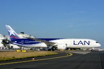 20160907_172022_LAN_Boeing_B787-9_CC-BGG