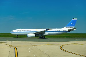 04 AIRLINES MID EAST