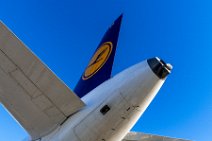 TAIL OF AN LUFTHANSA AIRBUS A320 D-AIZX TAIL OF AN LUFTHANSA AIRBUS A320 D-AIZX