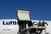 20160907_170056_LUFTHANSA_CARGO_MD11_Cargo_door