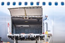 AIRBUS A340 CARGO DOOR AIRBUS A340 CARGO DOOR