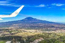 SHARKLET of Lufthansa Airbus A320 with smoking Mount Etna - Sicily - Italy 03 SHARKLET of Lufthansa Airbus A320 with smoking Mount Etna - Sicily - Italy 03.jpg