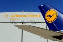 20140123_120243_Lufthansa_Airbus_A330-300_LH_Technik_Malta