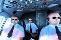 20110807_195505_3-Mann-Cockpit