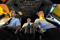 20110808_002537_3-Mann-Cockpit