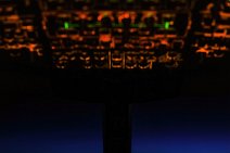 Airbus A340 flightdeck by night 02 Airbus A340 flightdeck by night 02.jpg