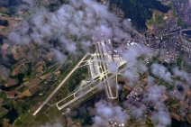 20120718_130139_aerial_FLUGHAFEN_ZUERICH_LSZH