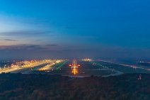 Approching illuminated Runway 25L of EDDF - Germany Approching illuminated Runway 25L of EDDF - Germany.jpg