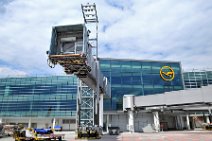 DSC_0964 Flughafen Frankfurt, neuer C - Finger am Terminal für den Airbus A380, 3 Flugastbrücken, eine davon für das Upper Deck des A380 |Frankfurt Airport, new C Gate...