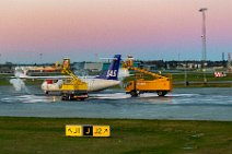De-Icing of a SAS Turboprop - Billund - Denmark De-Icing of a SAS Turboprop - Billund - Denmark