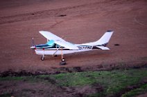 CESSNA 182 ON KICHWA TEMBO AIRSTRIP - MASAI MARA - KENYA 10