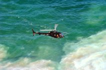 20130105_205056_rescue_helicopter_Copacabana_beach_RDJ