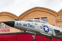 HDR - McDonnell Douglas F101 Voodoo USAF 01 HDR - McDonnell Douglas F101 Voodoo USAF 01.jpg
