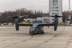 03 MILITARY PROPS