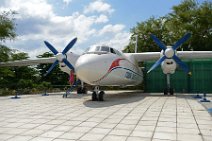 20160409_150651_ANTONOV_AN-24_restaurant_plane_SANTA_CLARA_Cuba